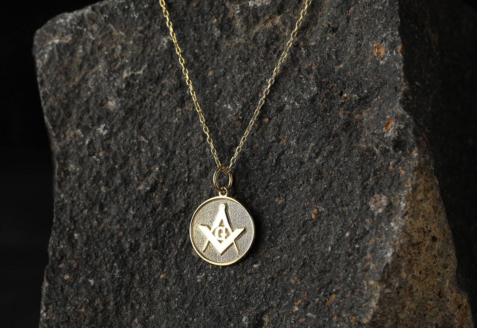 14k Yellow Gold Freemason Pendant - Custom Engraved Compass & Square Charm With Name - View #11