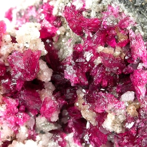 ROSELITE - Bright crimson coloured Roselite crystals from Morocco.
