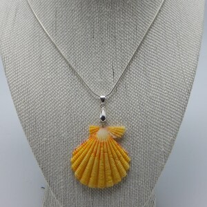 Gloripallium Bright Yellow Shell Necklace Solid 925 Silver Chain