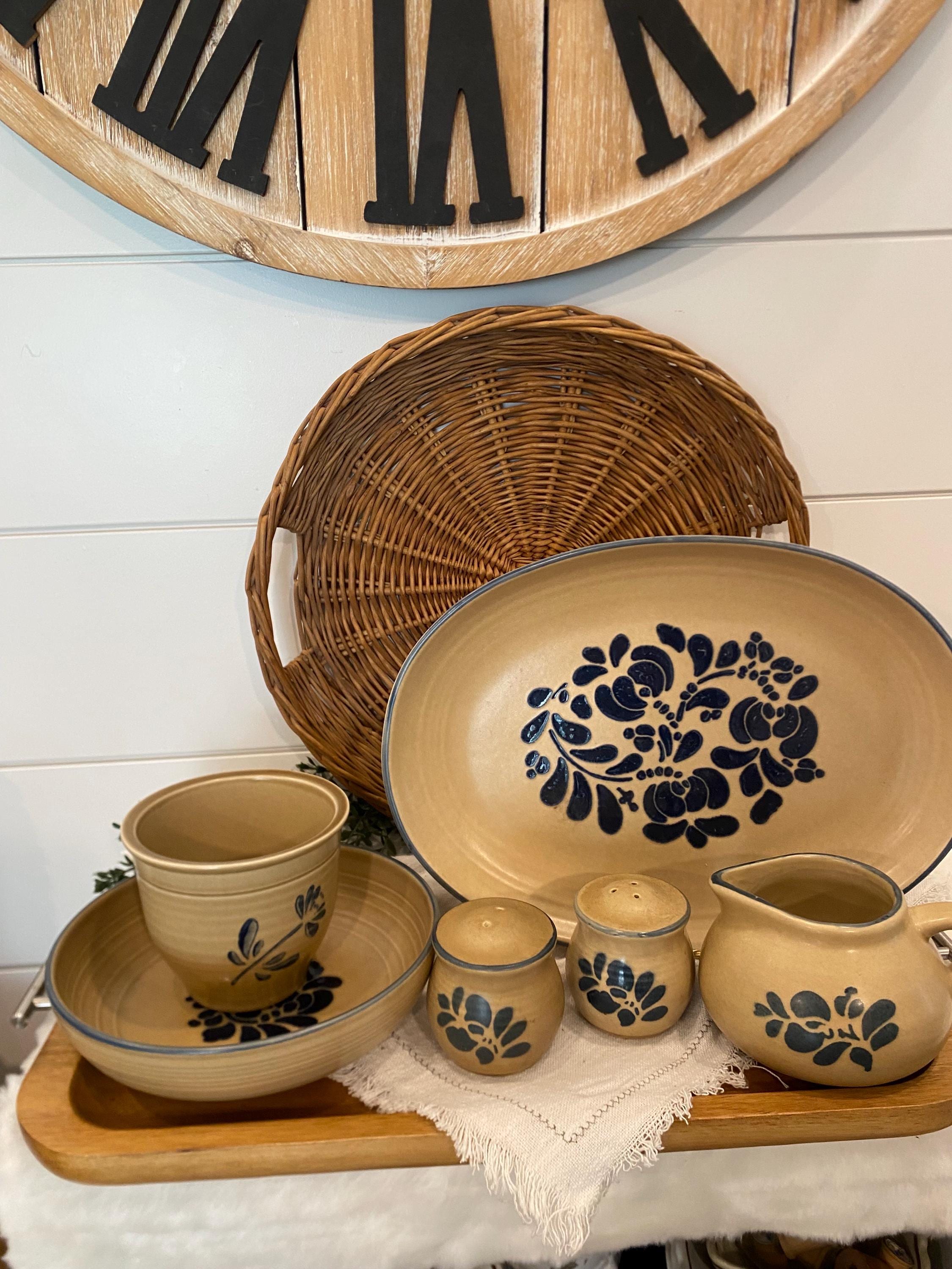 Servizio Da Tavola Pfaltzgraff Antigua Blue 16 Pezzi – Stile Blu Rilievo Con Conchiglie | Gres Smaltato Lavabile In Lavastoviglie