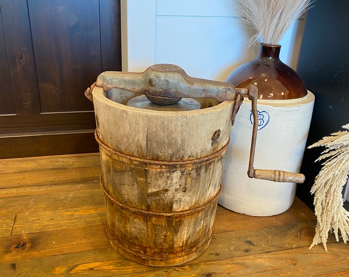 Antique White Mountain Ice Cream Freezer, Vintage Ice Cream Maker