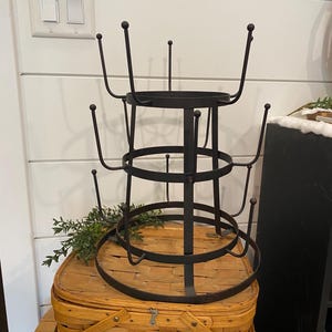 Vintage Metal Mug Rack, Black Metal  Mug Holder, 15 Mug Tree, French Farmhouse Cottage Grandma Chic Kitchen Storage Mug Tree Coffee Station
