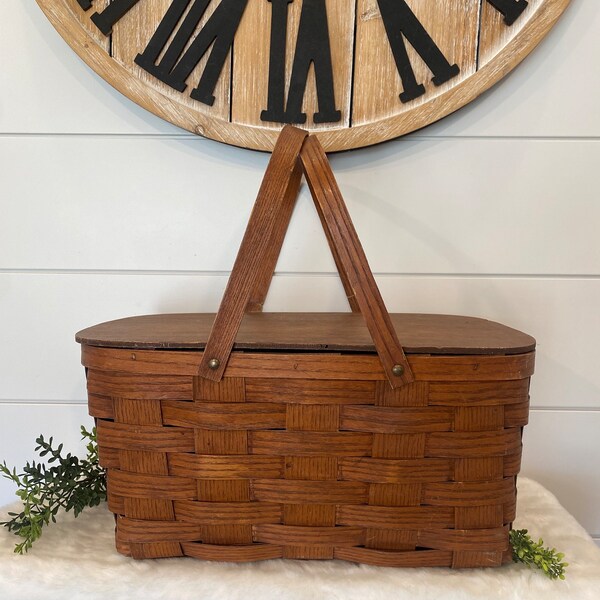 Vintage  Picnic Basket, Vintage Woven Picnic Basket, Split Oak Picnic Basket with Lid, French Farmhouse Primitive Kitchen Decor Storage Bin