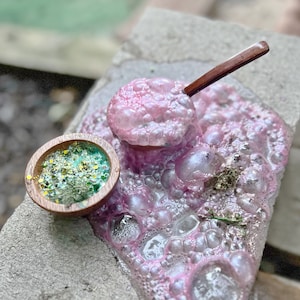 Enchanted Forest Potion Kit for Kids | Sensory Play Kit | Nature Craft Activity | Waldorf Inspired Fairy Potion Set | Outdoor Montessori Toy image 2