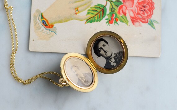 Antique Gold Filled Locket with Victorian Woman H… - image 3