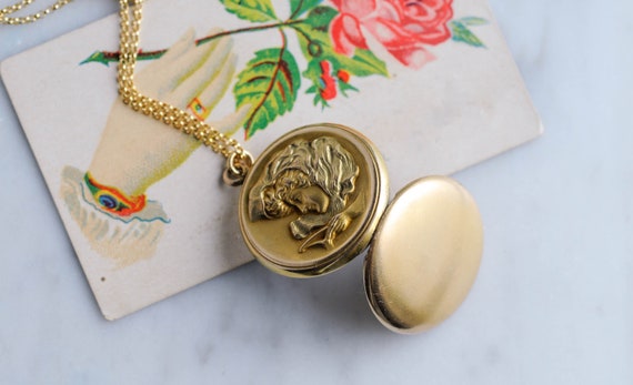 Antique Gold Filled Locket with Victorian Woman H… - image 2