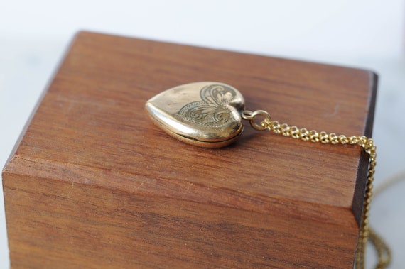 Antique English Rolled Gold Engraved Design Heart… - image 2