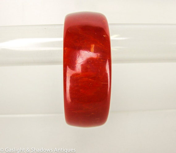 Red Marbled Bakelite Vintage Chunky Wide Bracelet… - image 3