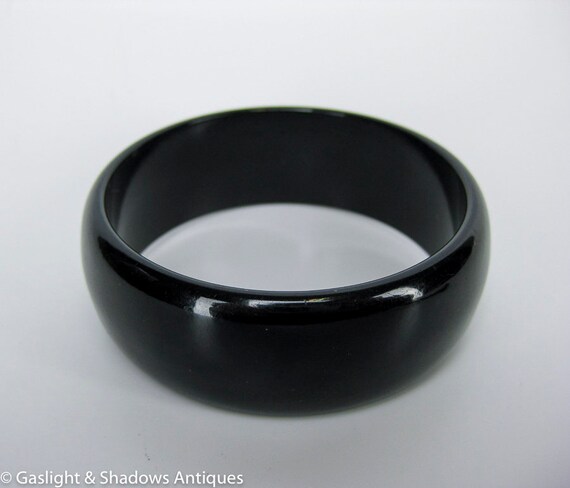Black Vintage Bakelite Bracelet Bangle - image 5