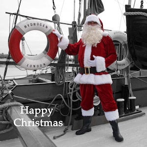 father Christmas on a barge Hydrogen at Maldon Essex (617)