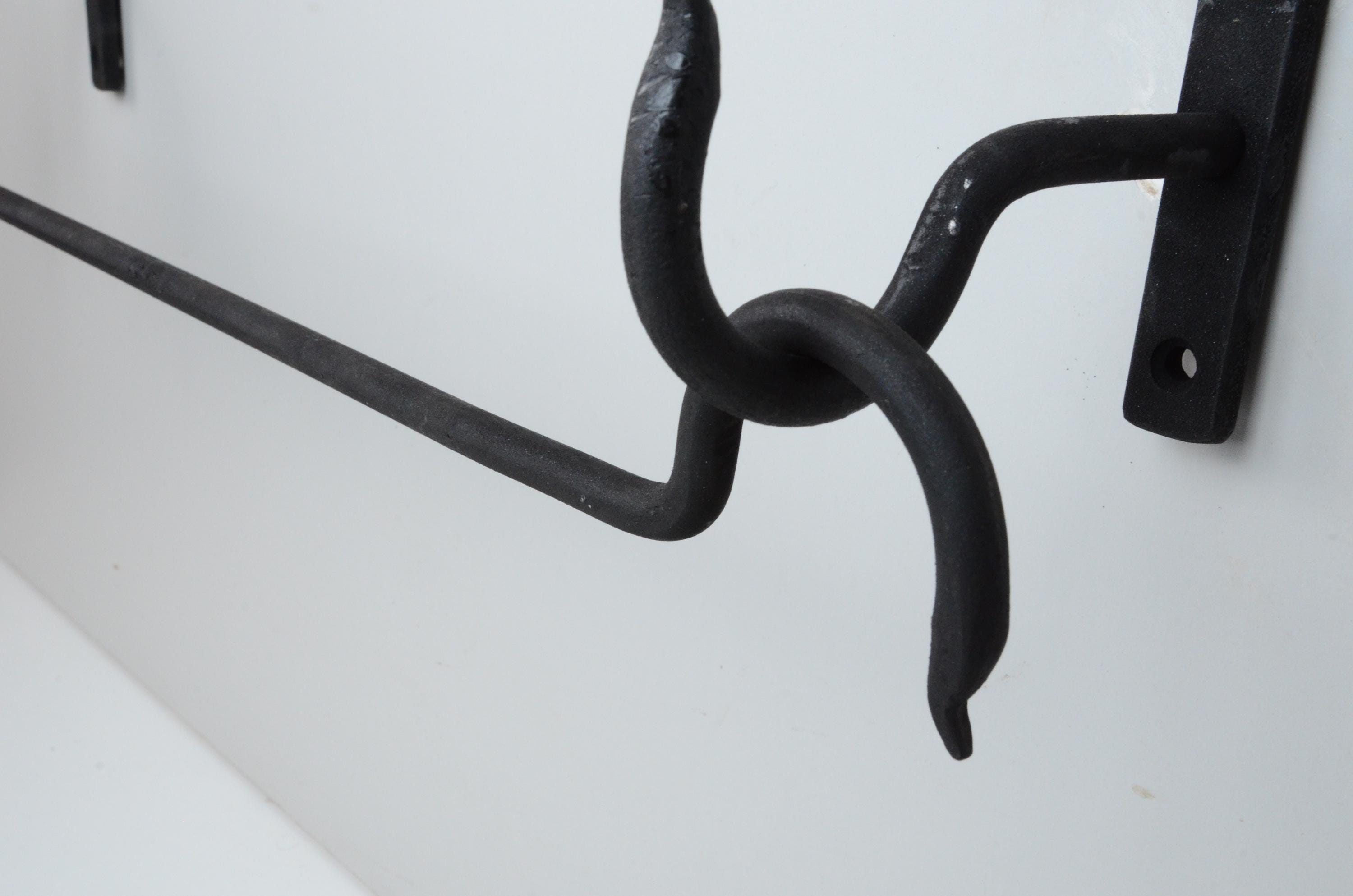 Wrought Iron Hanging Rod, Iron Clothes Hanger, Wall Mounted Laundry Drying and Clothes Organizer, Iron Hanger