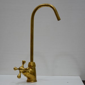 真鍮製飲料水ディスペンサー蛇口、ラッカー塗装されていない真鍮製ワンハンドル蛇口、キッチン濾過システムに最適