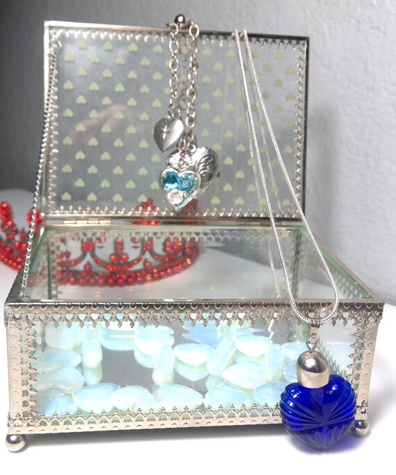 Vintage Nicole Miller Glass Jewelry Box Set With Heart Perfume