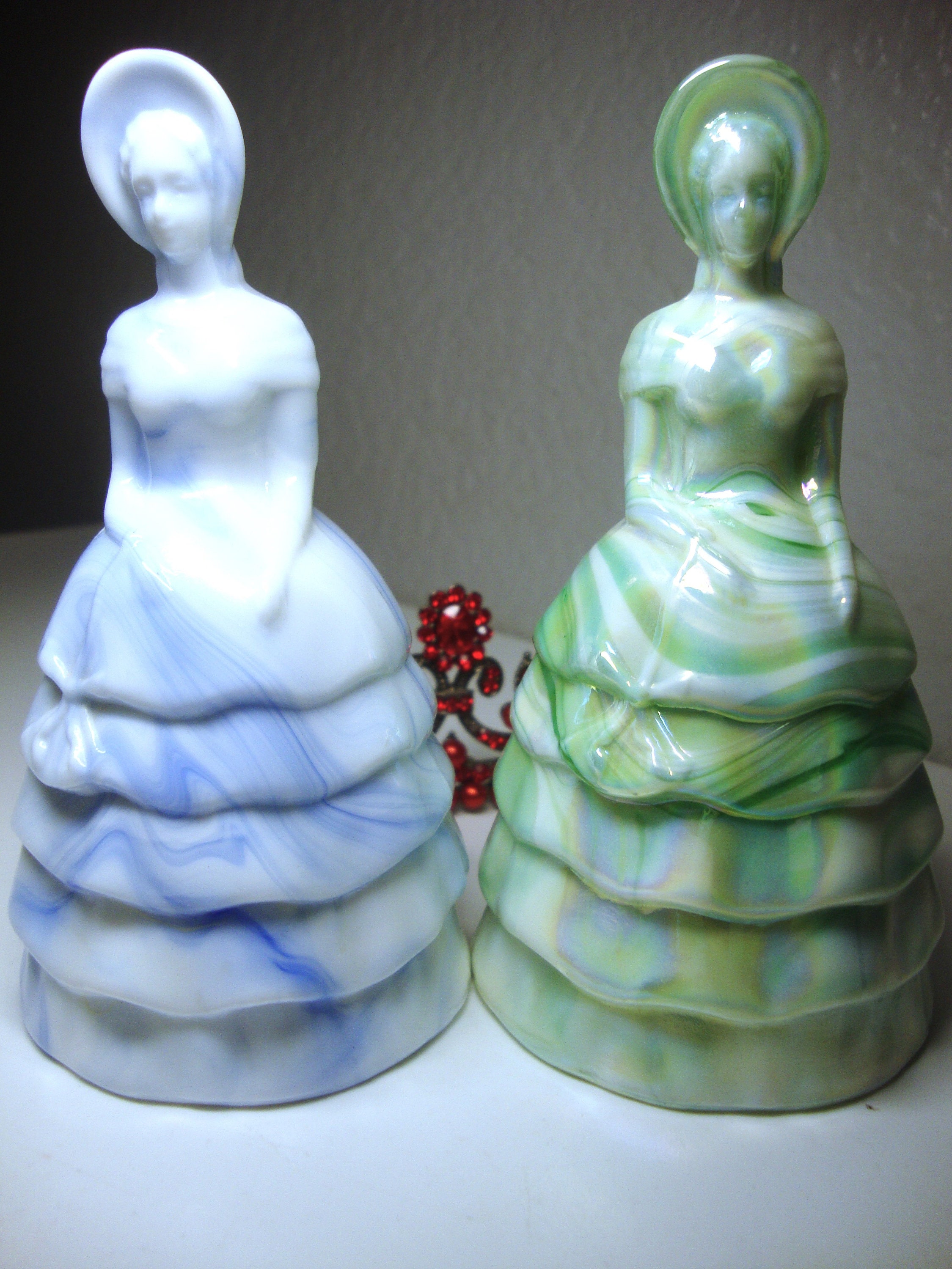 美品タグ付き【SLOANE】boutique310 80sパワーウーマン 白 Vintage Stained Slag Glass Southern Belle Bells: Summit Art Glass