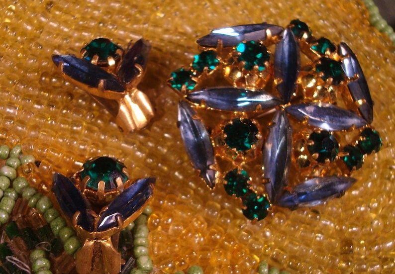 Vintage AUSTRIAN JEWELRY SET Made in Austria Green Brooch /& Clip-On Earrings Beautiful Blue Excellent Vintage Condition!!