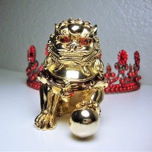 Vintage FOO DOG BOX - Shiny Goldtone Metal Foo Dog Trinket Box - Red Rhinestone Eyes - Red and Brown Enamel - Magnetic Close - By C.R.