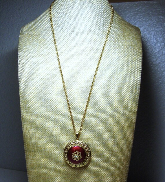 Vintage GUILLOCHE LOCKET w/ EARRINGS - Gold Plate… - image 9