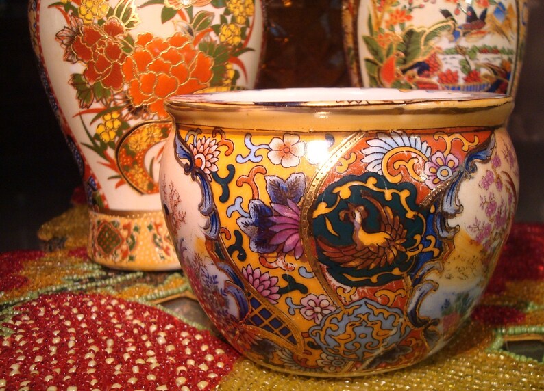 Great Vintage Condition!! Vintage ORIENTAL DECOR TRIO Sweet Collection of Oriental Designed Decor Pieces: Vase Urn /& Planter