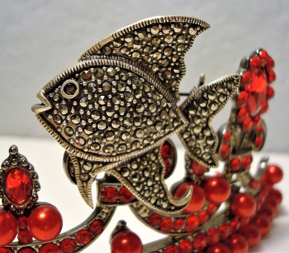 Vintage MARCASITE FISH BROOCH - Marcasite & Sterl… - image 3