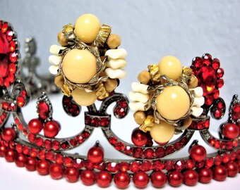 Vintage Hattie Carnegie Earrings: Beaded Clip-On Glass Earrings
