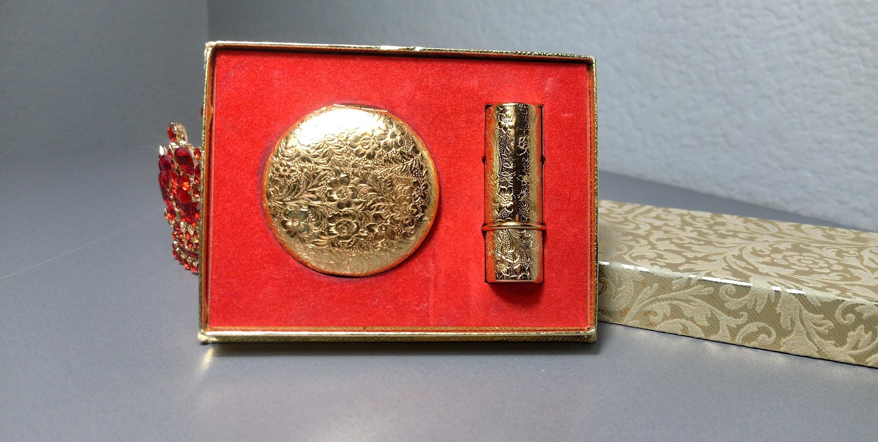 Revlon Love Pat Vintage Compact - Etsy