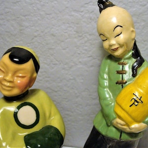 Vintage M.C.M. ORIENTAL STATUES - Pair of Mid Century Modern Oriental Statues Green Ceramic and Iridescent Chalkware-Plaster
