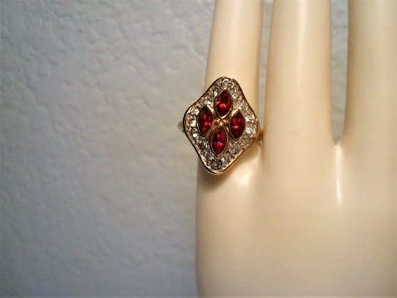 Vintage ATTWOOD & SAWYER Gold Plated Ruby Crystal Ring, Size 9 View 5
