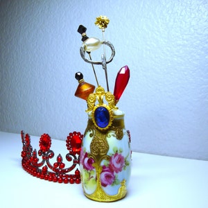 Vintage PIN COLLECTOIN & HOLDER (6) – Unique Stick Pin Collection and Hat Pin Holder, Hand Painted Porcelain Roses w/ Satsuma Gold Accents