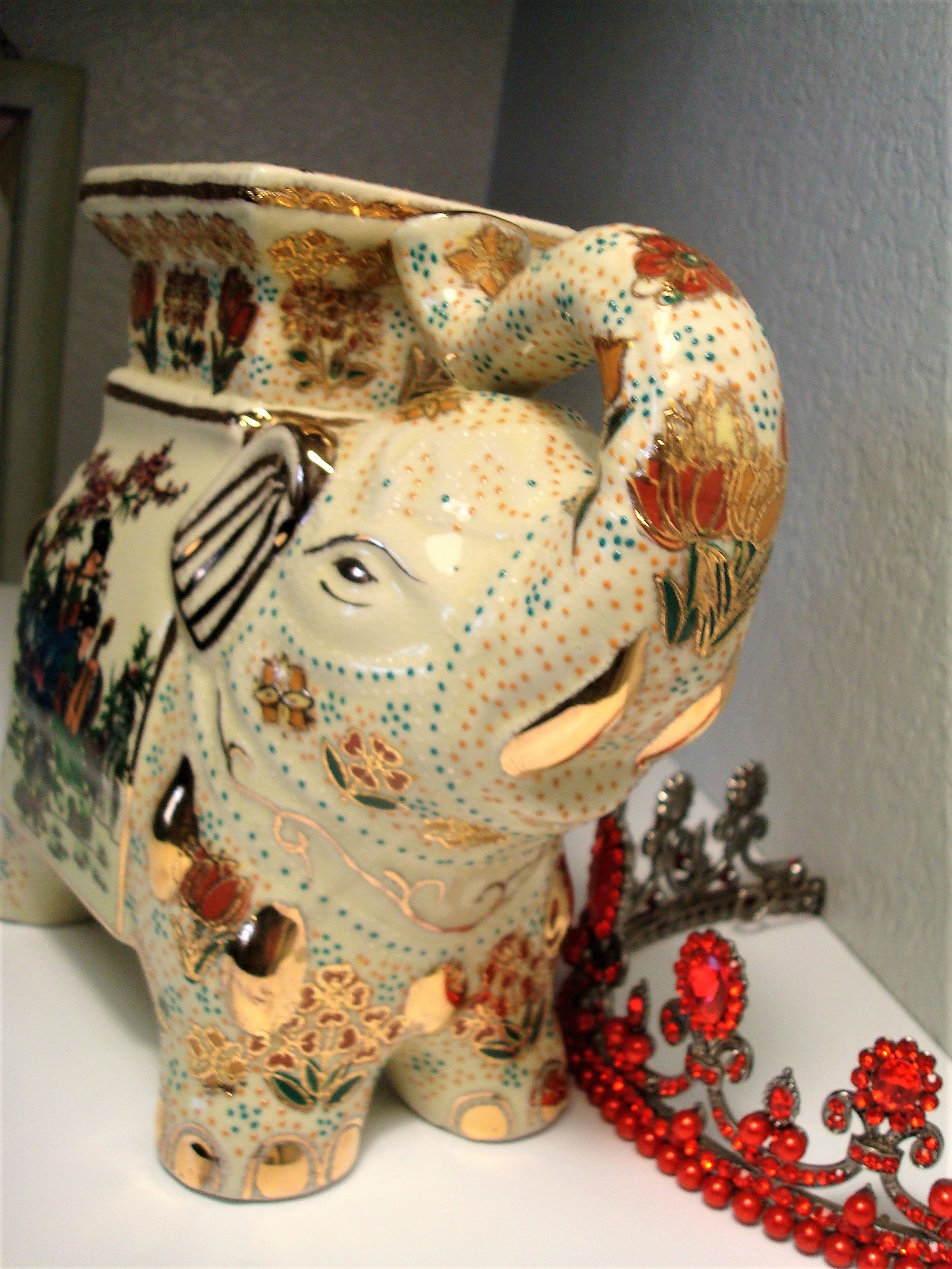 Vintage SATSUMA ELEPHANT STAND Ornate Asian Ivorycolored Etsy