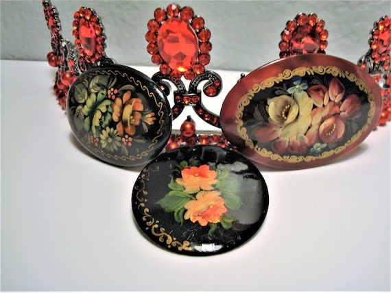 Vintage HANDPAINTED RUSSIAN BROOCHES (3) - Round … - image 1