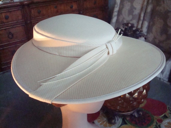Vintage IVORY PLATE SUNHAT - Sweet Ivory-Waffle Fa