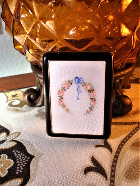 Vintage EVANS GUILLOCHE CASE - Beautiful White Gui