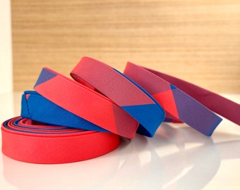 3% Elastine/97% Cotton cut from a roll and presented on a Berties Bows ribbon card Byetsa Cornflower Blue 18mm Stretch Bias Binding on a 3m length 3% Elastine/97% Cotton cut from a roll and presented on a Berties Bows ribbon card Byetsa Cornflower Blue 18mm Stretch Bias Binding on a 3m length