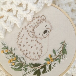 KIT: Baby Hedgehog beginner embroidery kit, wildflower wreath, baby nursery decor, DIY embroidery, beginner friendly
