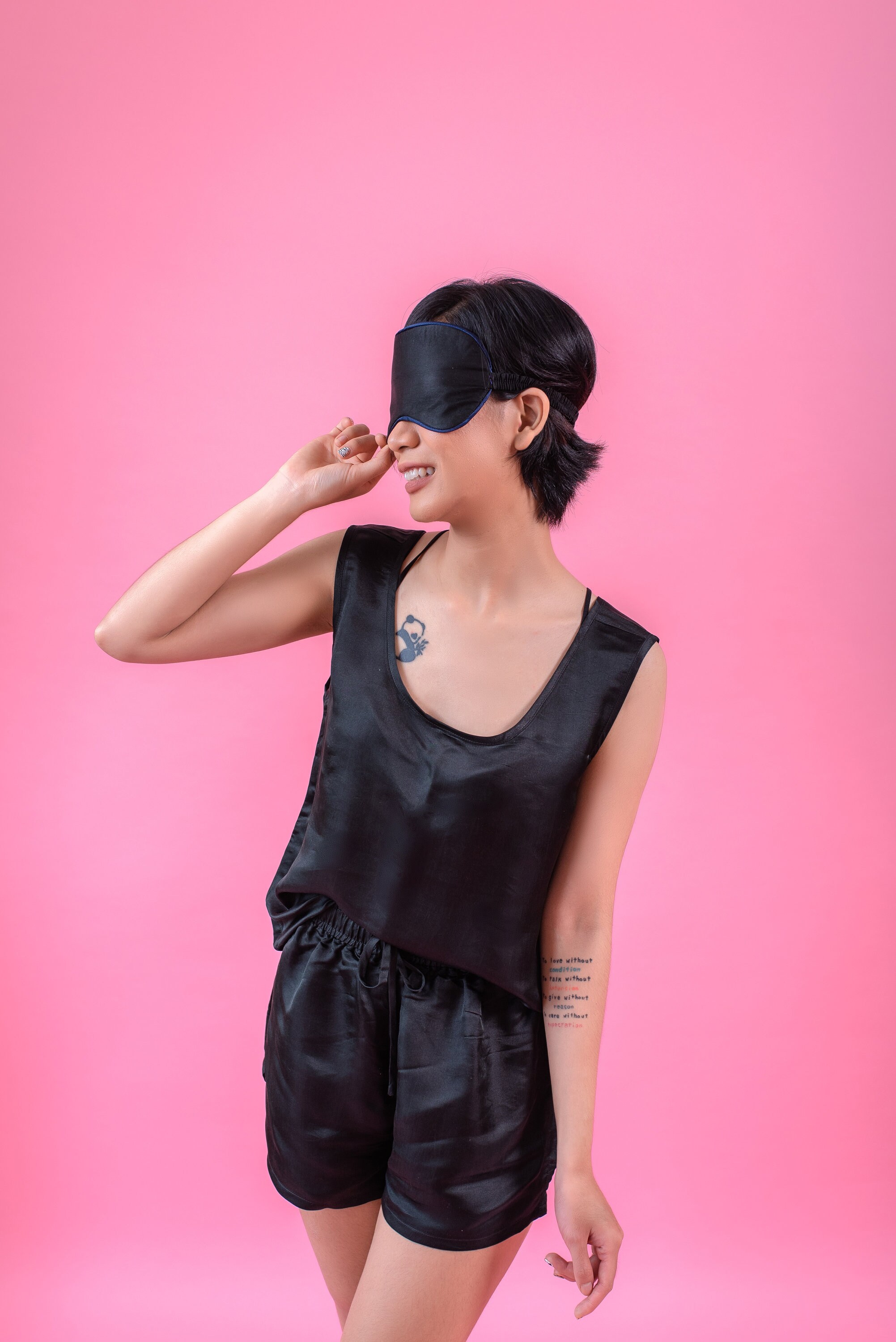 Ladies black silk pyjamas new arrivals