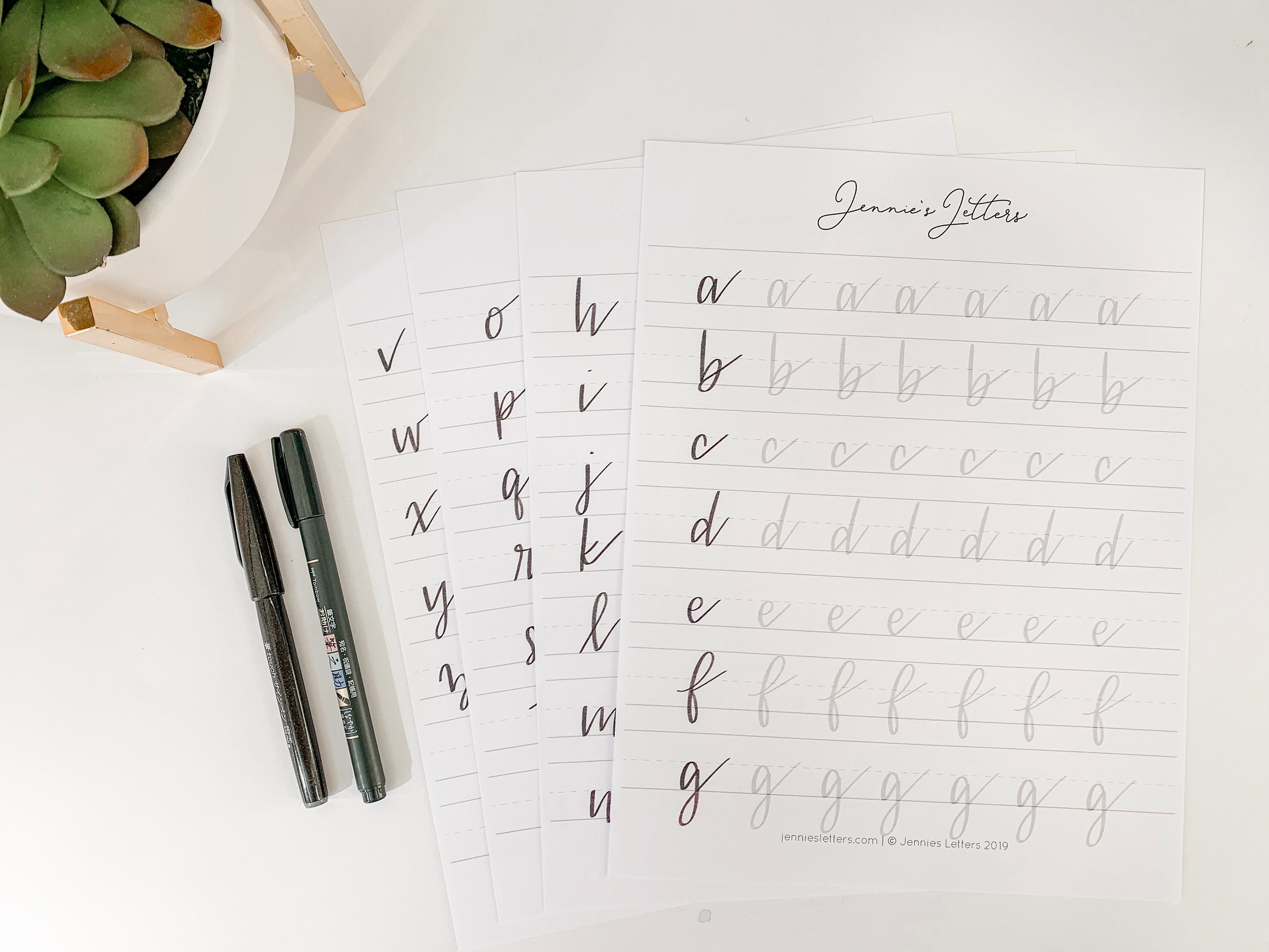 Handlettering For Beginners: A Modern Calligraphy Tutorial — How To  Handletter
