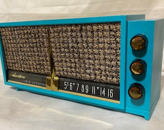Vintage 1957 Silvertone Radio: Turquoise Bluetooth Stereo Speaker