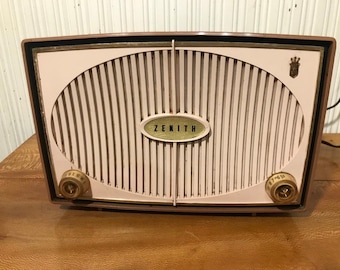 Tan and Brown Vintage 1959 Zenith AM Radio "Cotillion" model 6B05 Beautiful & Works  Free Shipping