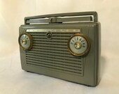 Mid Century Modern 1956 RCA Portable Radio Model 7 BX 6J Original, Beautiful Working Free Shipping