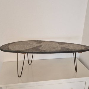 Statyw mozaikowy Mid Century Design, duży stojak na rośliny, mozaika z formiki i drewna, korpus z drewna, meble z lat 50. Niemcy