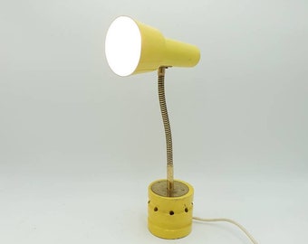 Space age desk lamp, yellow lamp, metall lamp shade, wood base, push on/off button, brass flexible&movable neck, beautiful design, -1970s-