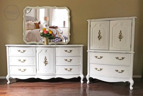 Sold Vintage Bassett French Provincial Dressers Mirror Set Etsy