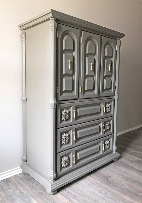 Vintage Bassett Armoire almoire