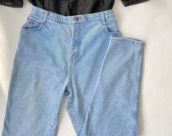 Vintage Ultra High Waist Mom Fit Jeans 