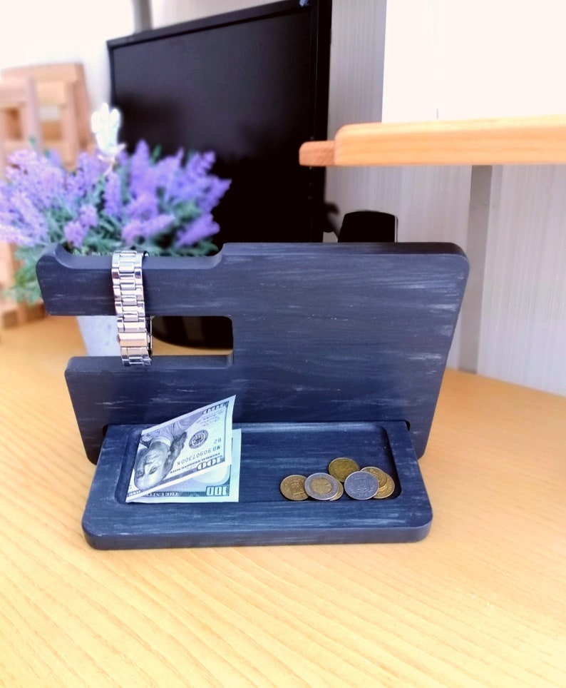 Unique OAK Dock station,Modern Phone Docking,Multi Charging Station,Charging Station Organizer,OAK Docking Station,Nightstand Organizer Mens