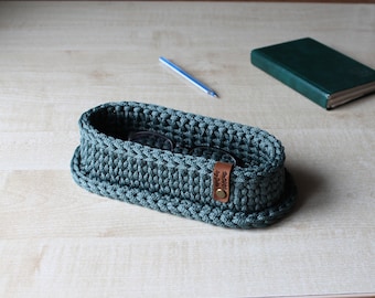 Oval eyeglass holder with bottom border Crochet Glasses storage Nightstand Accessory Bedside Eyeglasses Tray Reading Glasses Tray Holder