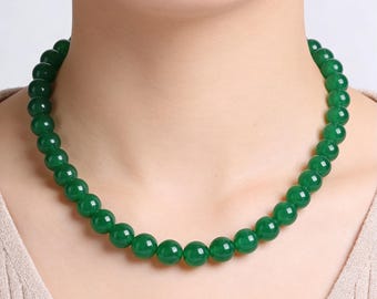 10mm Green Jade Bead Necklace, Elegant Round Jade Necklace, Green Beaded Necklace, Handmade Necklace, Minimalist Necklace, Nice Gift for Mom