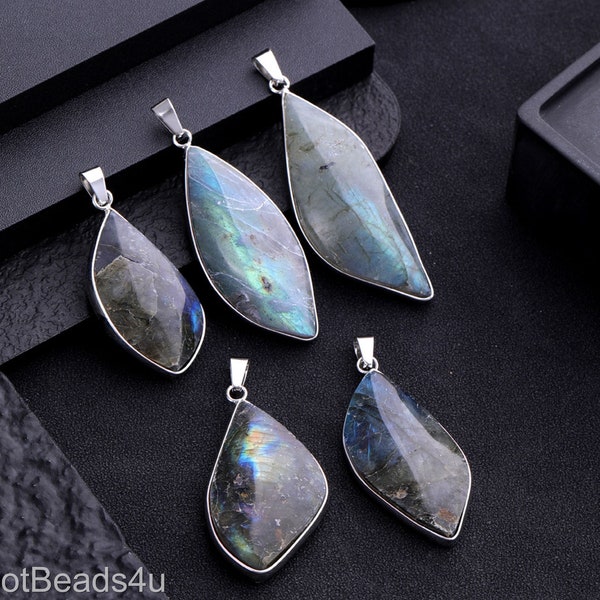 25x50mm Labradorite Random Shape Pendant, Personalized Style Trend Moonstone, Leaf Shape Blue Light Necklace Jewelry, Dazzling Gemstone-1pcs