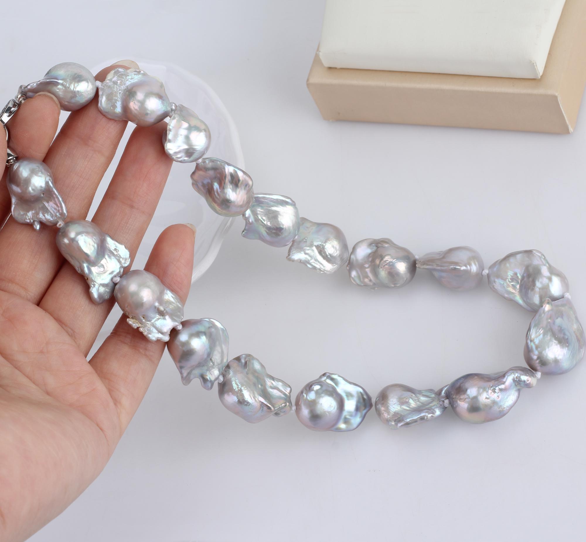 Collana di VERE PERLE BAROCCHE D'ACQUA DOLCE NERE