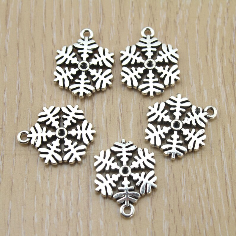 Vintage Jewelry Suplies 18x23mm 15pcs Bulk Sale,Antique Silver Snow Flake Pendant Tibetan Silver Tone -